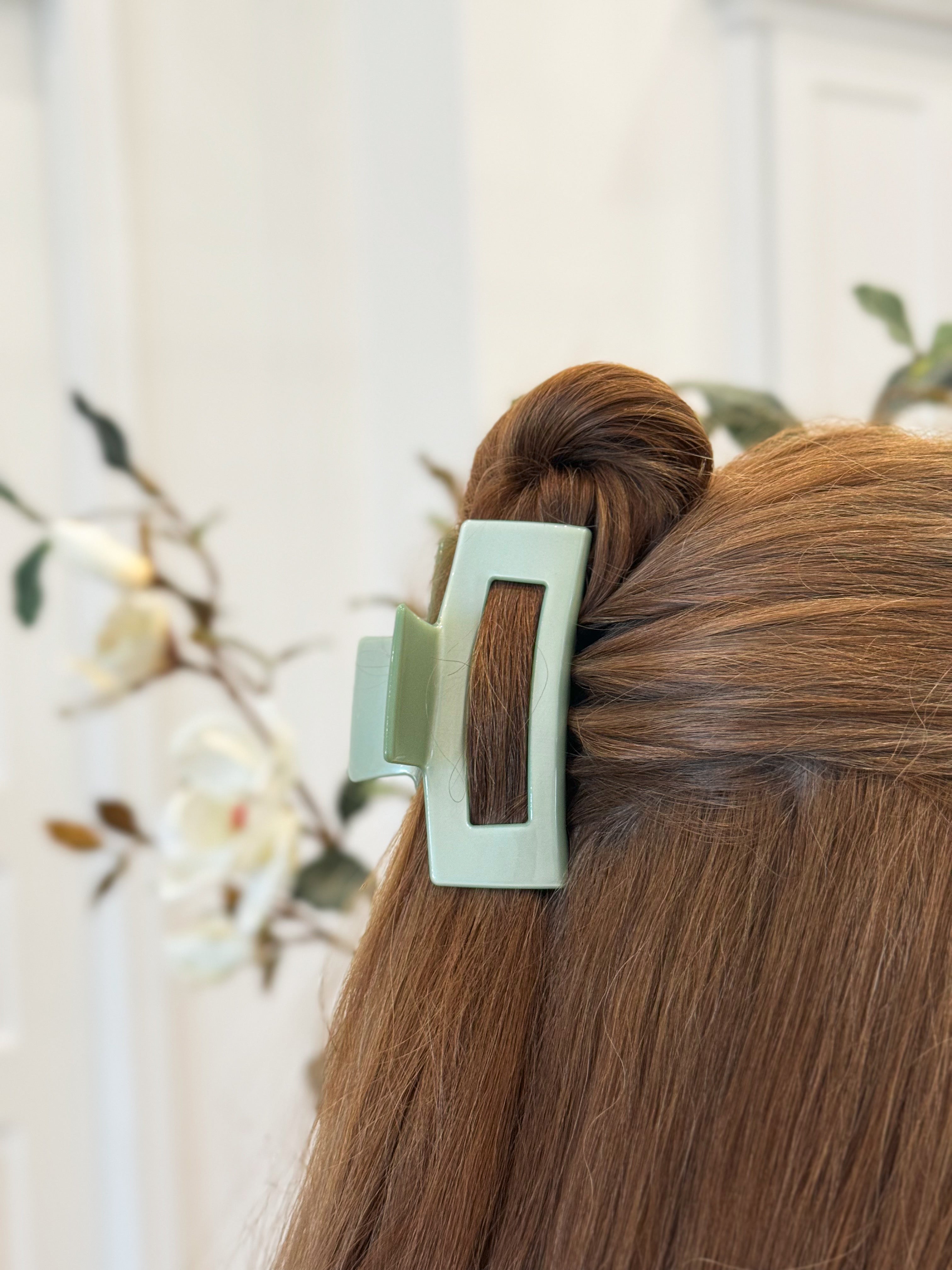 Lifestyle Collection ~ The Classic Claw ~ Sage