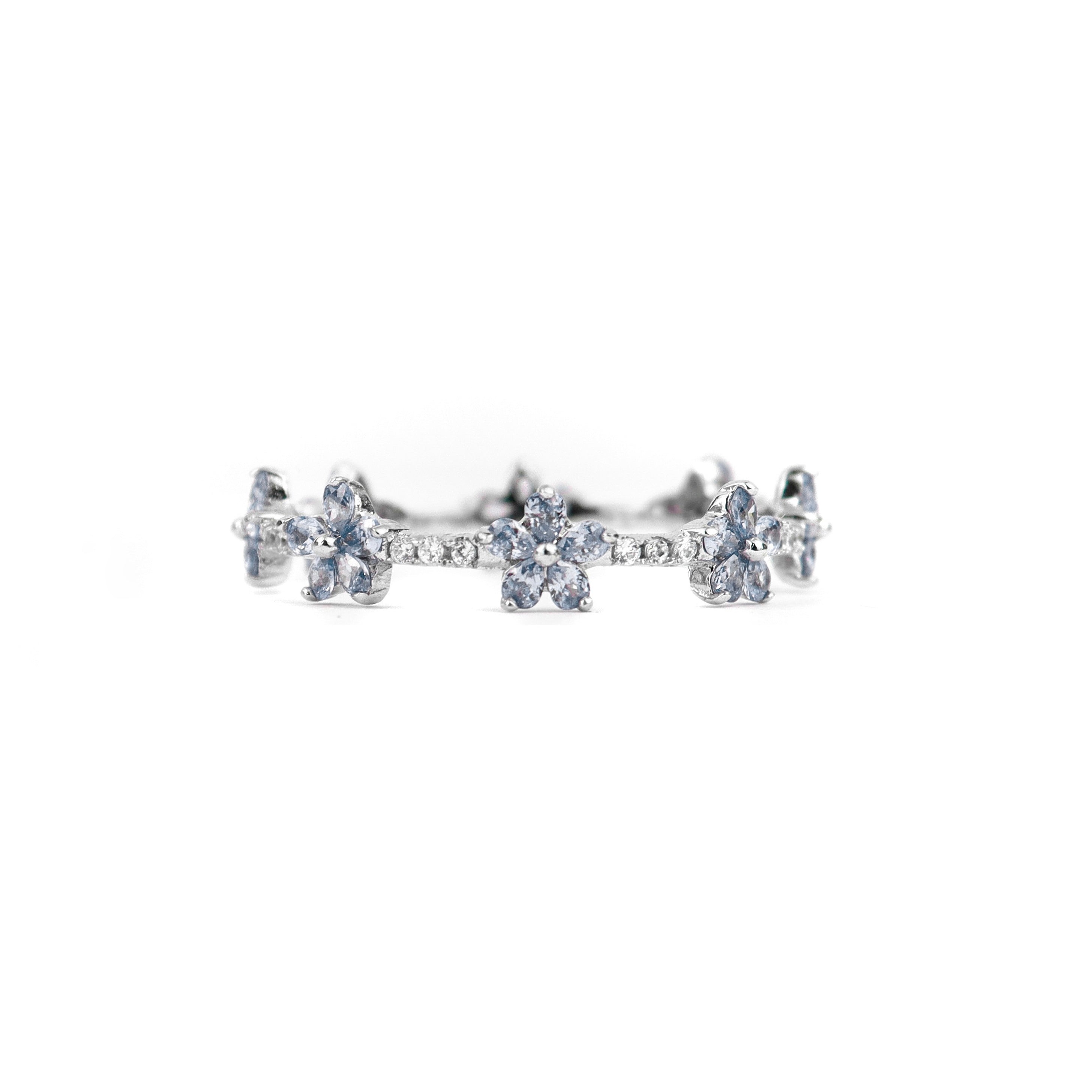 Ring ~ Sterling Collection ~ Madrigal Collection SHOPIVERSARY BLOWOUT