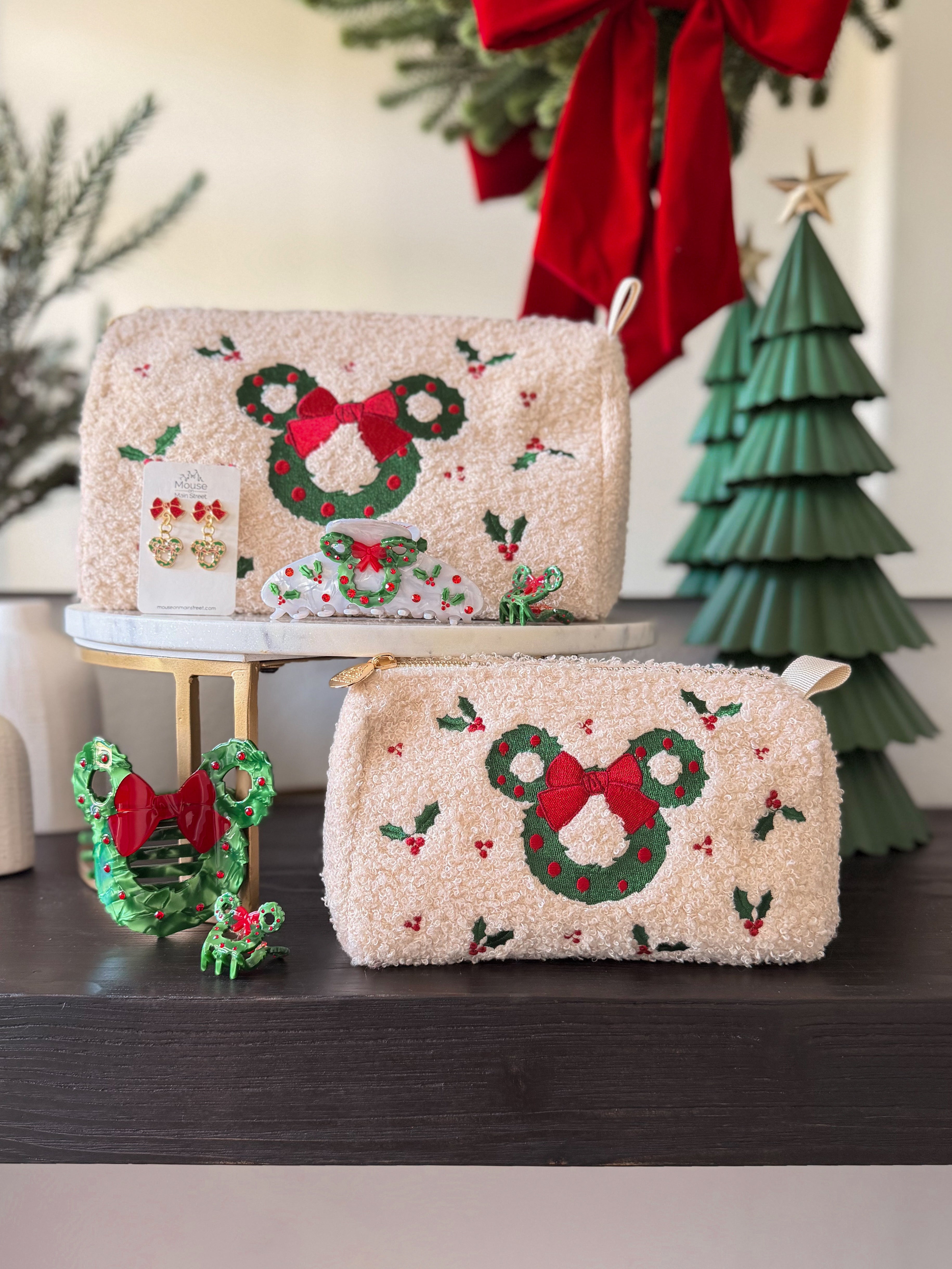 Merry and Magical Wreath Collection